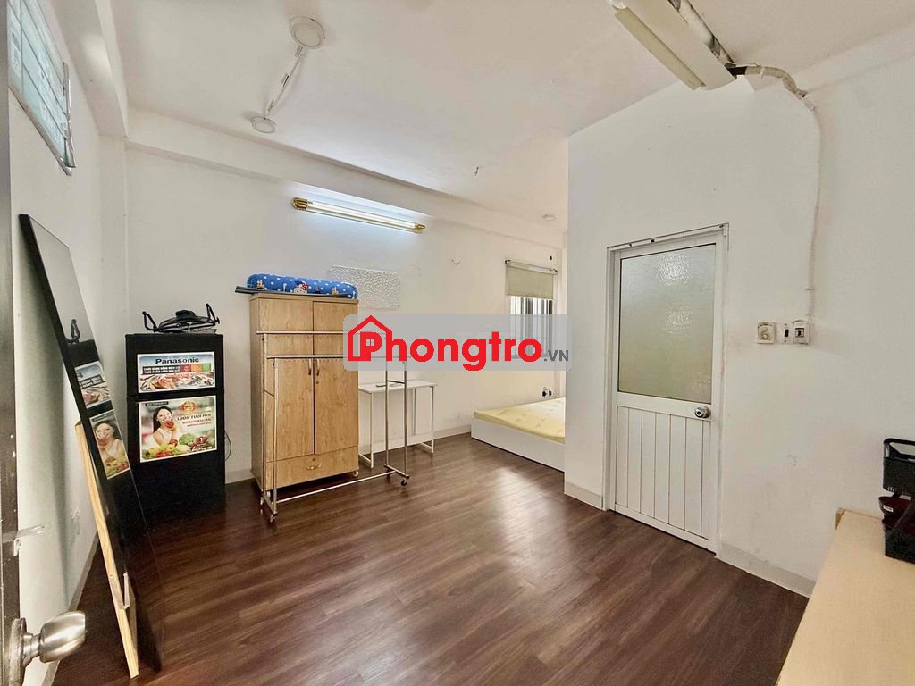 PHÒNG STUDIO CỬA SỔ TRỜI FULL NỘI THẤT - GẦN PHAN XÍCH LONG
