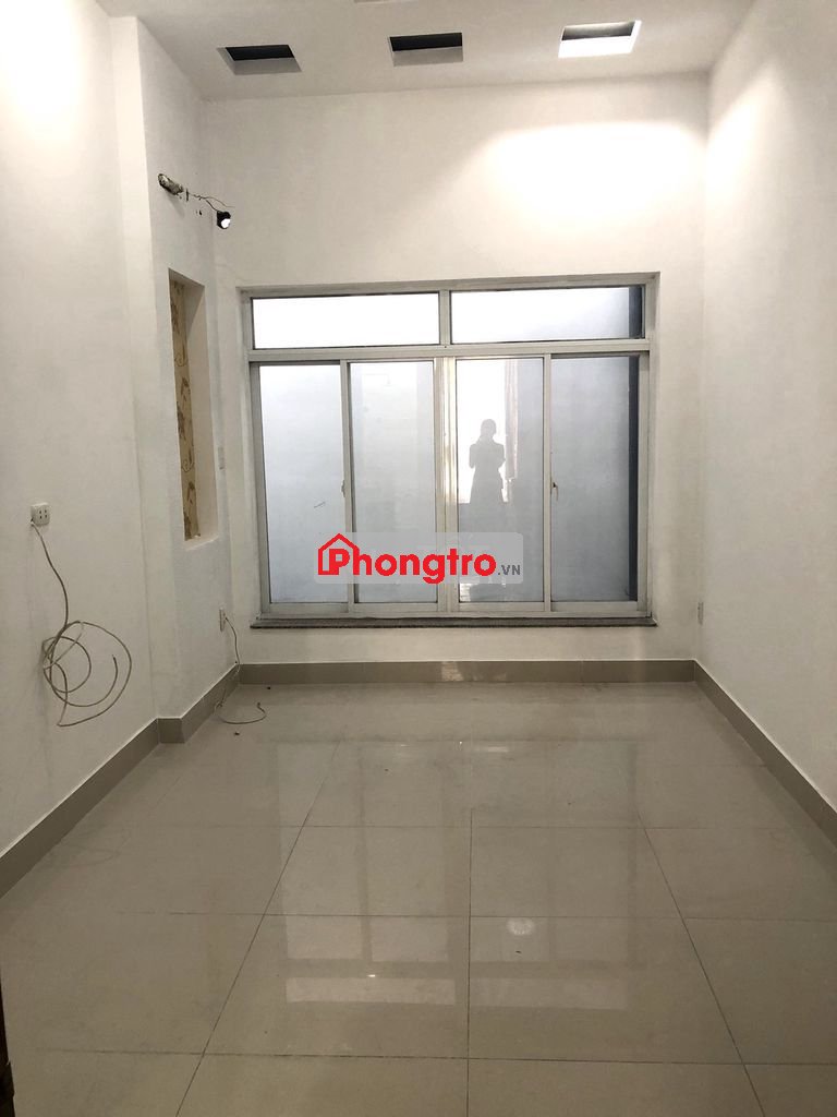 Phòng riêng 1 người, 16m2, trung tâm (gần Q.1), WC riêng, giờ tự do