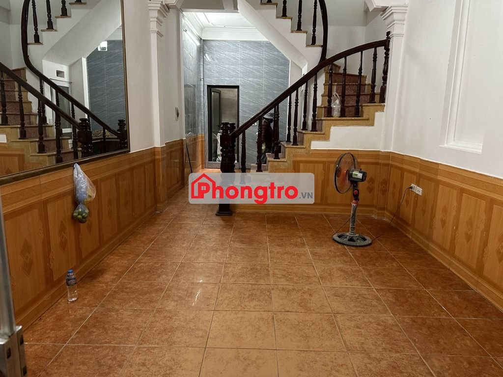 Chính chủ cho thuê phòng khép kín ngõ 902 Kim giang giá chỉ 2tr2