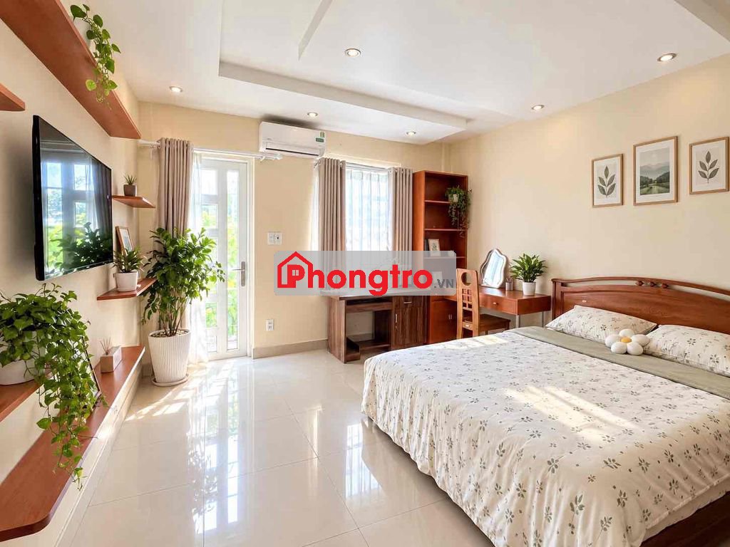 STUDIO BAN CÔNG THOÁNG GẦN SÂN BAY