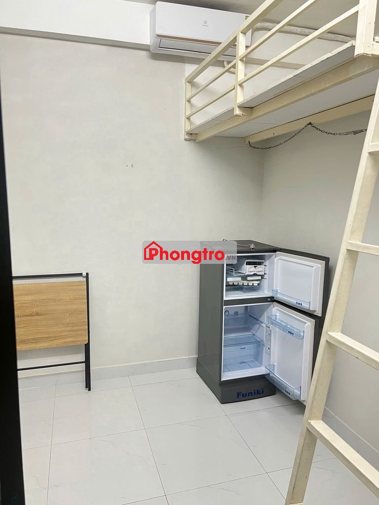 Phòng 1 người 15m2 Thành Thái nội thất cơ bản, giờ giấc tự do