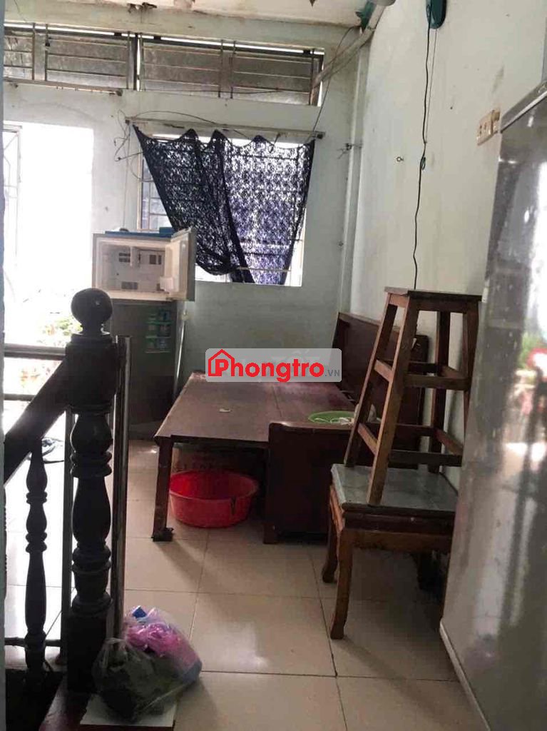 232/11A Cao Thắng, phòng 32 m2, có máy lạnh, giường, nội thất cơ bản