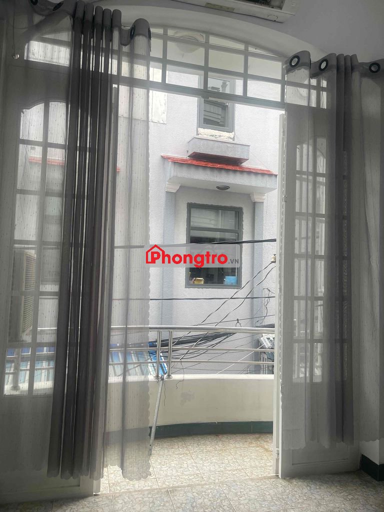 Phòng ban công 181 Nguyễn Thượng Hiền Bình Thạnh