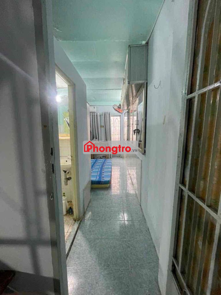 STUDIO BAN CÔNG CỬA SỔ GIÁP Q1-Q5-Q10-KHU BỜ KÈ-LÊ VĂN SỸ TRUNG TÂM