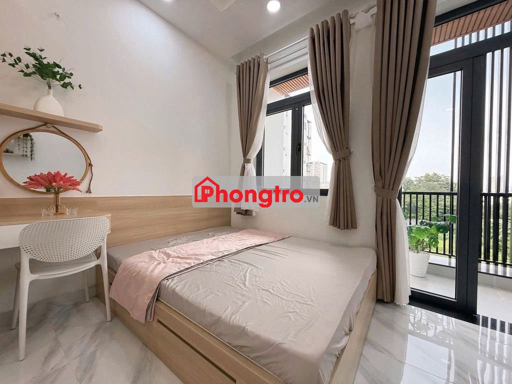 PHÒNG BAN CÔNG NEW TÔ HIỆU GẦN ĐH HỒNG BÀNG VÀ ĐẦM SEN
