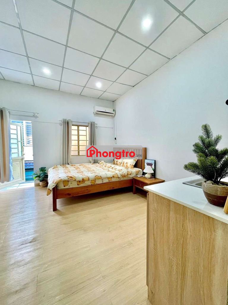 Ban công nội thất mới 100% ngay Hoàng Sa Trường Sa Quận 3
