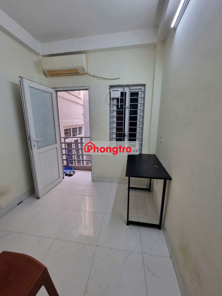 Chính chủ cho thuê phòng khép kín 12m2 tại Hoa Bằng, Cầu Giấy