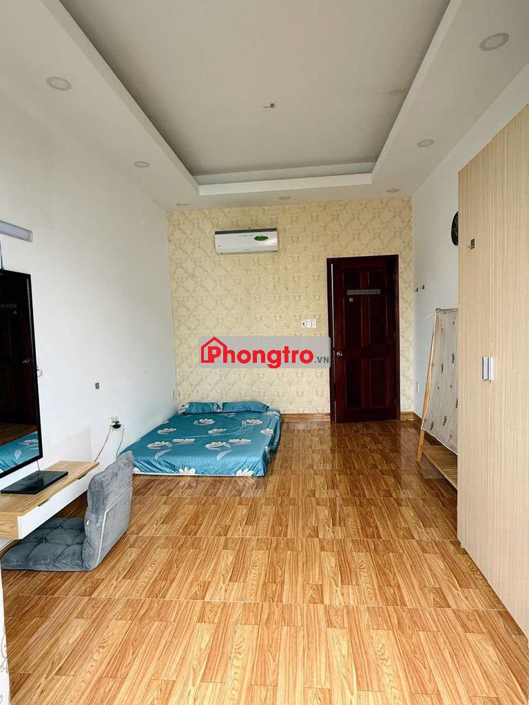Phòng 15m2, đầy đủ tiện nghi.