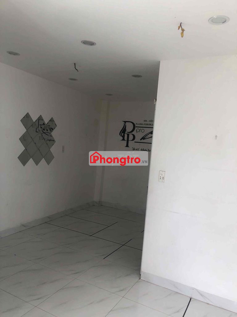 cho nữ thuê phòng sạch sẽ, gọn gàng