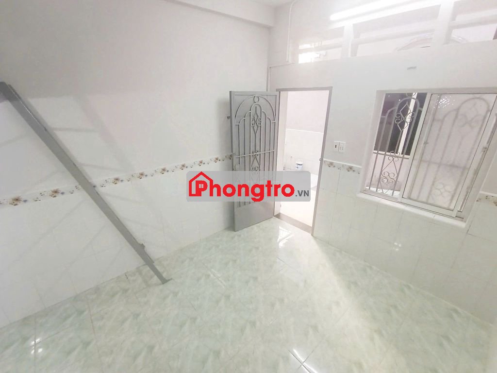 Phòng Trọ Bình Dân Hẻm Núi Thành-Gần ETOWN