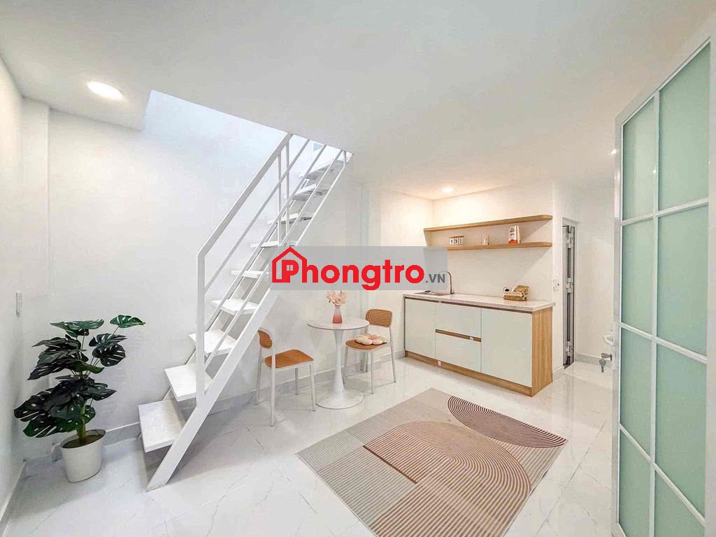 PHÒNG CÓ GÁC GẦN ĐH TÀI CHÍNH MARKETTING, GIÁP NGUYỄN TẤT THÀNH QUẬN 4