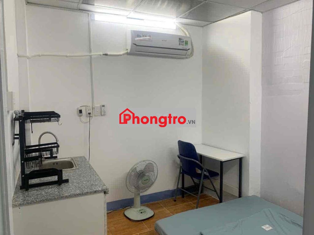 phòng đầy đủ tiện nghi