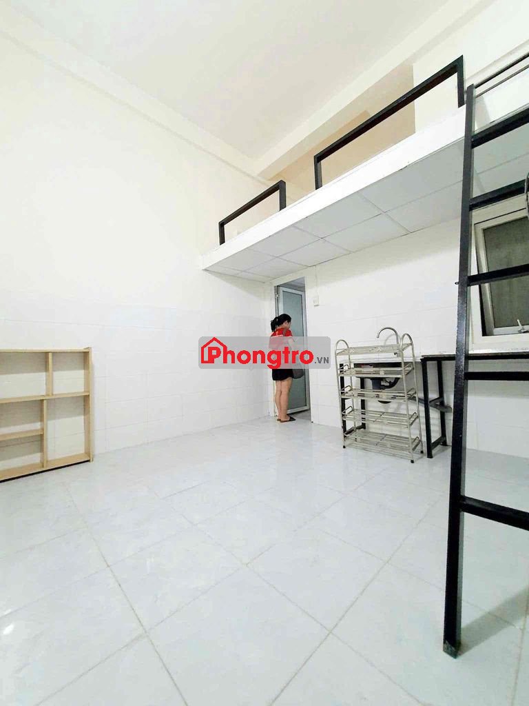 Phòng Máy Lạnh Gác Cao Giá Rẻ, Ngay CĐ Y Khoa Phạm Ngọc Thạch