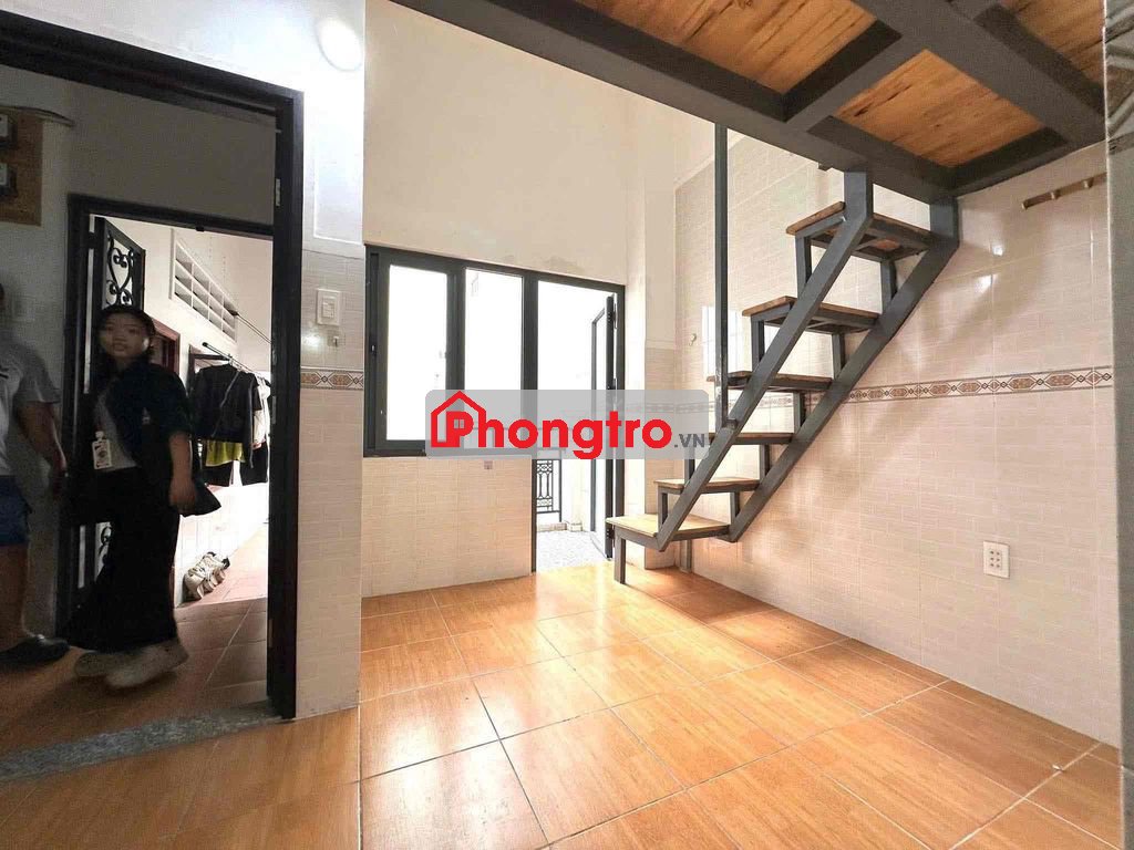 📍Phòng trọ sinh viên có gác ban công ngay công viên Gia Định