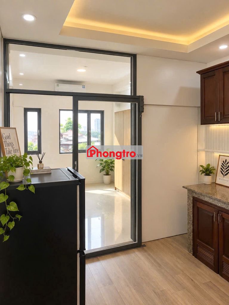 1 phòng ngủ tách bếp-Máy giặt riêng-Cửa sổ thoáng-Hẻm XH thông Hồng Hà