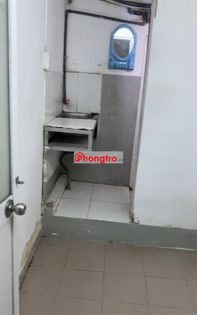 Phòng trống ở 1-2người, an ninh sạch sẽ yên tĩnh, gác, wc, kệ bếp riên