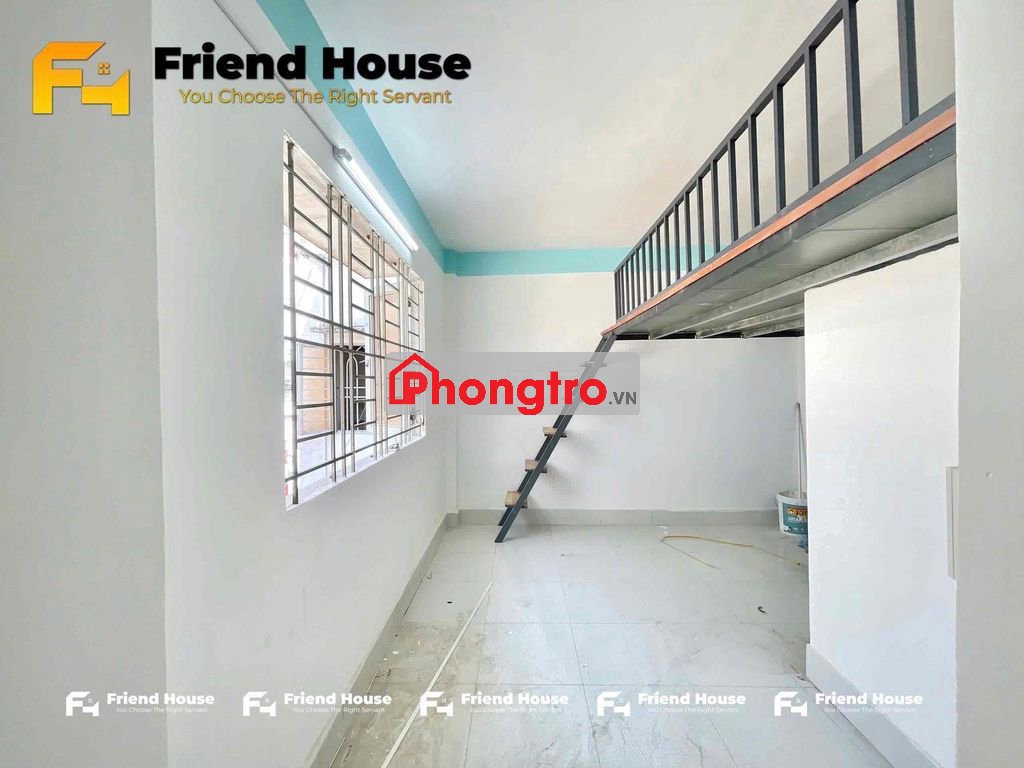 Phòng có gác , tủ bếp, cửa sổ trời rộng , có sẵn máy lạnh