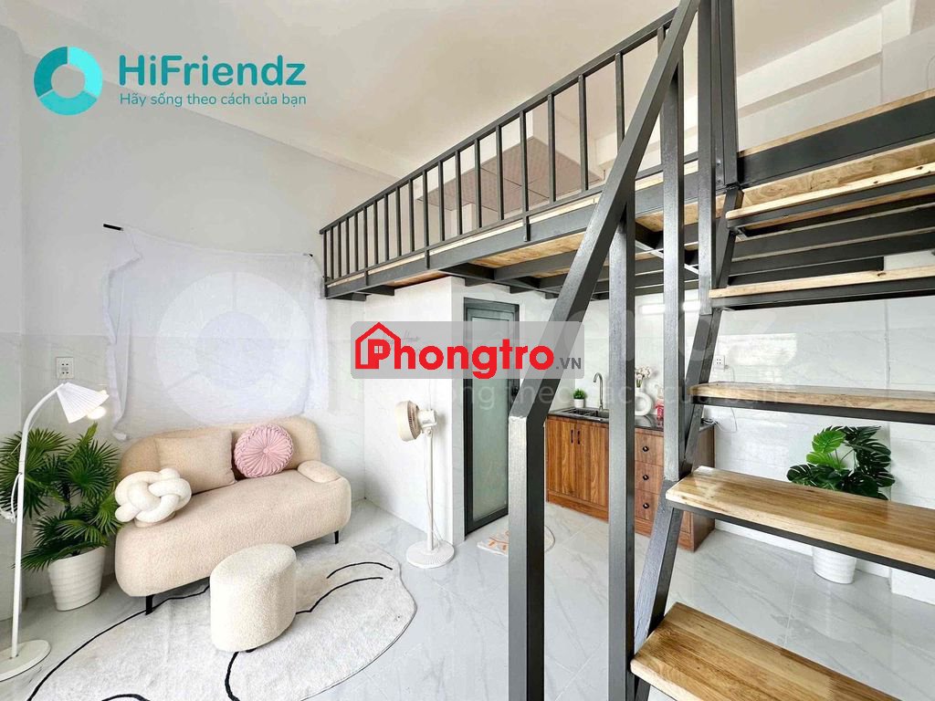 PHÒNG BAN CÔNG CỬA SỔ TRỜI GẦN ĐH VĂN LANG VÀ IUH