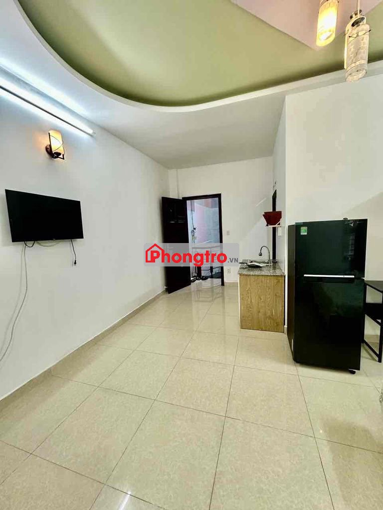 phòng full nội thất 2 cửa sổ bạch đằng ngay cv gia định