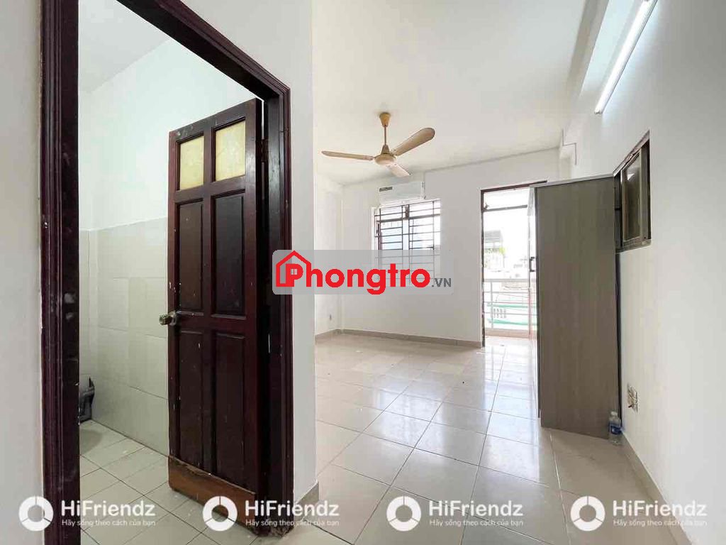 STUDIO BAN CÔNG RIÊNG, CỬA SỔ TRỜI SIÊU RỘNG GẦN ĐẦM SEN, VĂN HIẾN