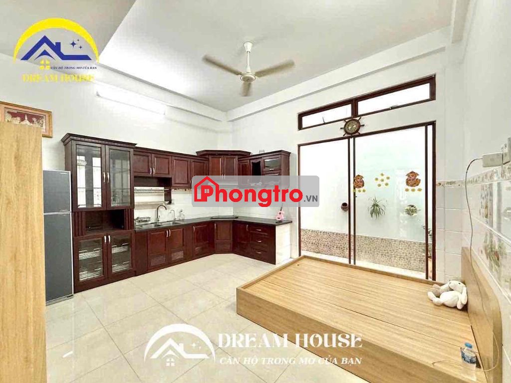 Phòng cho thuê Tân Sơn Nhì – Giá tốt, có máy lạnh
