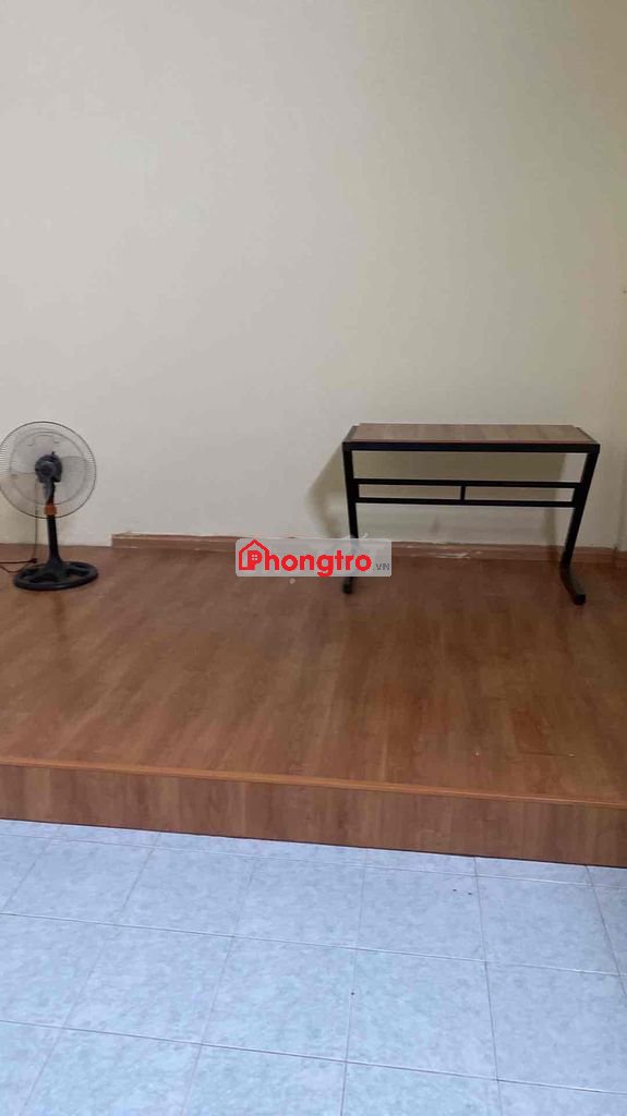 Cho nữ thuê phòng ngay mặt tiền chợ Phú Nhuận