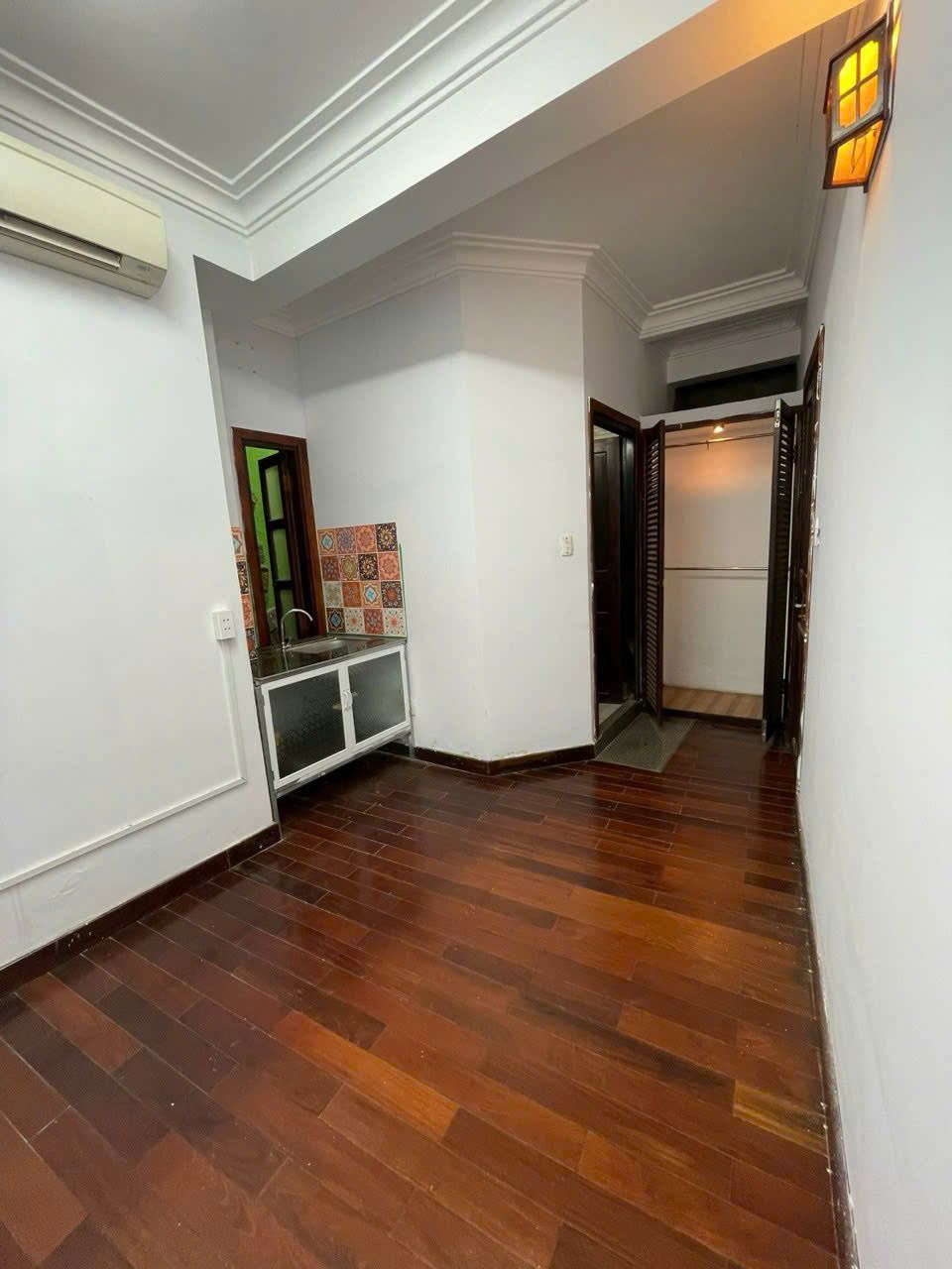 Ngay gần Đầm Sen Nước -Studio xịn xịn -Giá : 2tr690