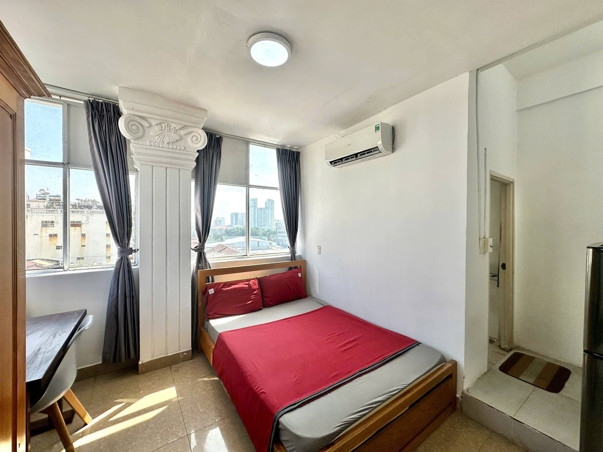 PHÒNG STUDIO CỬA SỔ TRỜI FULL NỘI THẤT TẠI NGUYỄN THỊ THẬP GẦN SC VIVO CITY QUẬN 7