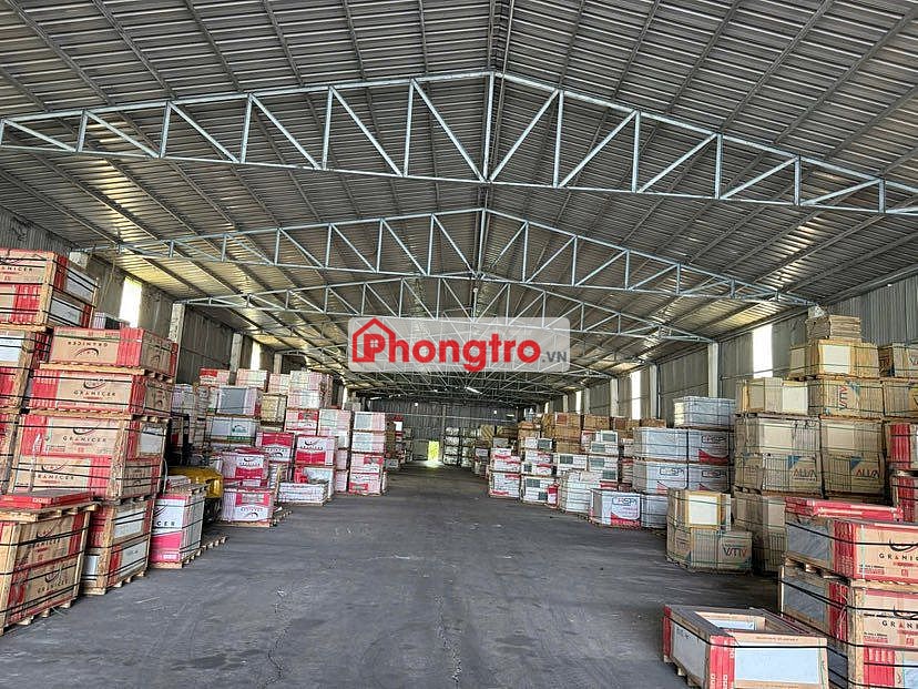 Cho thuê Kho 2.000 m2 Quốc lộ 61C có sân rộng 60 triệu