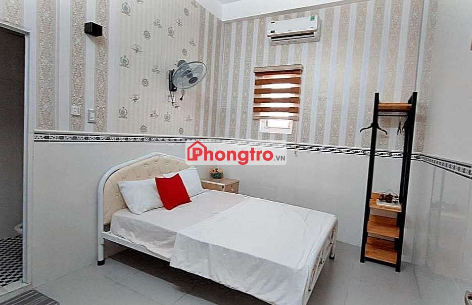 Căn hộ trống sẵn full nội thất không bếp