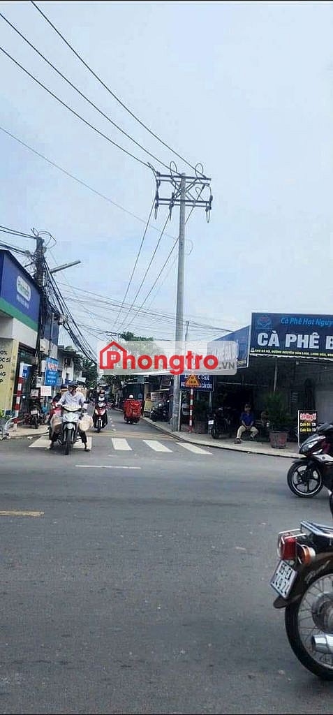 Chính chủ cho thuê 300 m2 mặt tiền đường Làng Hoa Bà Bộ cách DHYD 500m