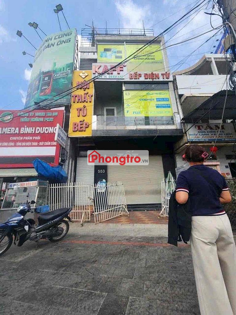 Mặt bằng cho thuê MT Quốc Lộ 13, ngã tư chợ Đình