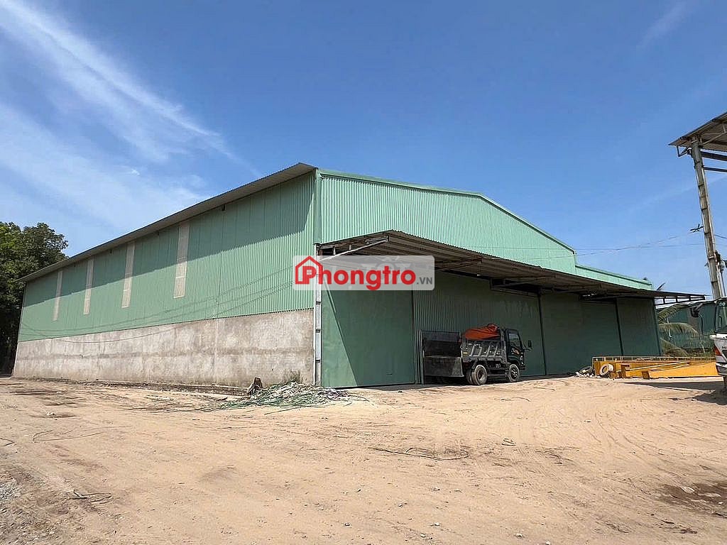 Kho xưởng 830m² cụm QL 1A, lộ Container có bến thuỷ lên xuống hàng hoá