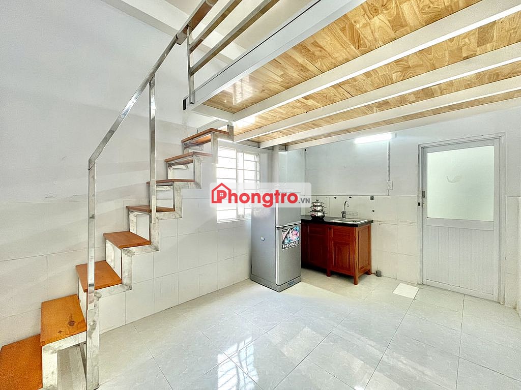 DUPLEX CỬA SỔ ĐÓN NẮNG GẦN ĐH VĂN HIẾN TÂN PHÚ