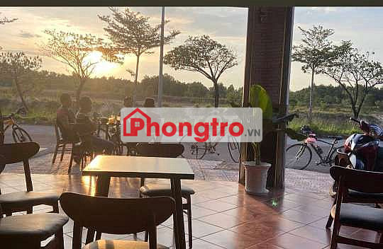 Cho thuê nhà bán cafe hoặc ở