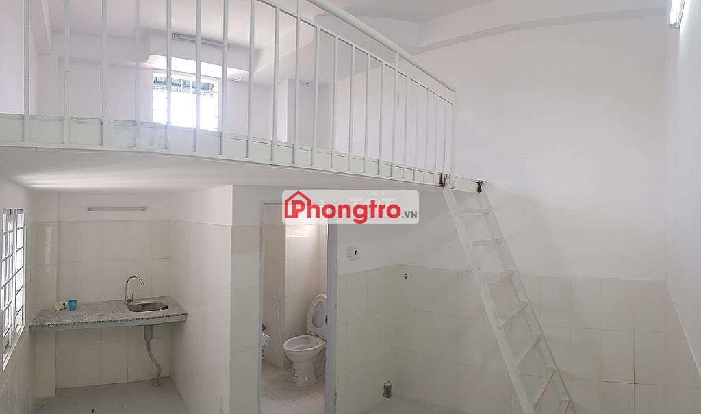 PHÒNG MÁY LẠNH NƯỚC NÓNG 20M2 KCX TÂN THUẬN QUẬN 7