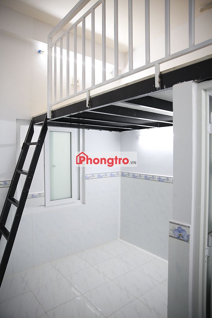 Phòng trệt máy lạnh có gác TT Q7 3,2tr , giờ tự do, ko chung chủ