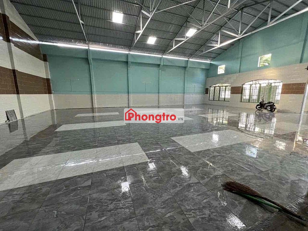 cho thuê kho xưởng dg quốc lộ 1A bà điểm hóc môn DT 520m2 giá 45tr