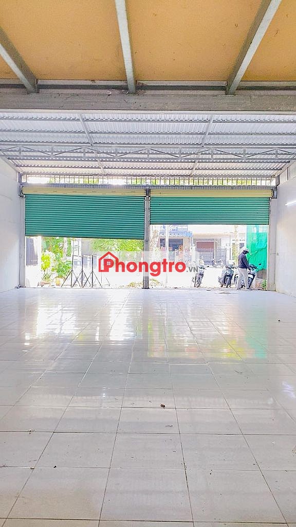 Cho thuê kho 200 m2 trục chính khu Hưng Phú 1