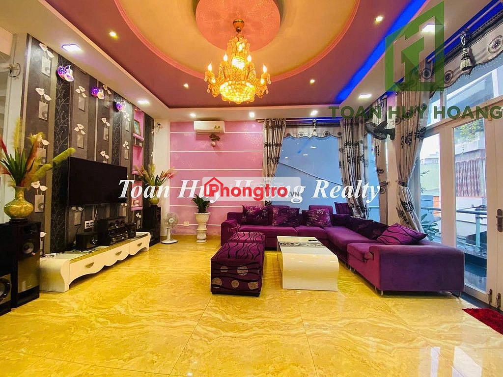 Nhà 5 PN khu Hoà Cường full nội thất đẹp có gara ô tô